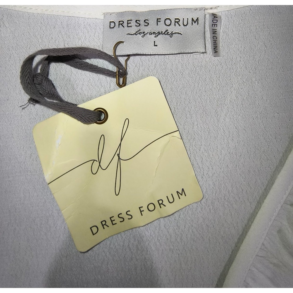 Dress Forum Cream Ruffle V-Neck Button Front Peplum Blouse Juniors Large NWT - Picture 5 of 7